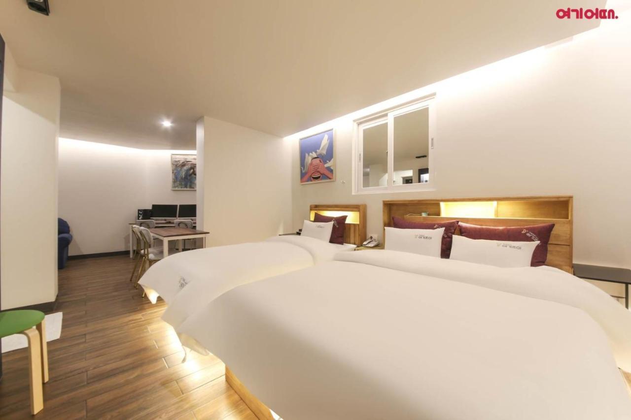 Hotel Yeogijoa Gwangju Metropolitan City ภายนอก รูปภาพ