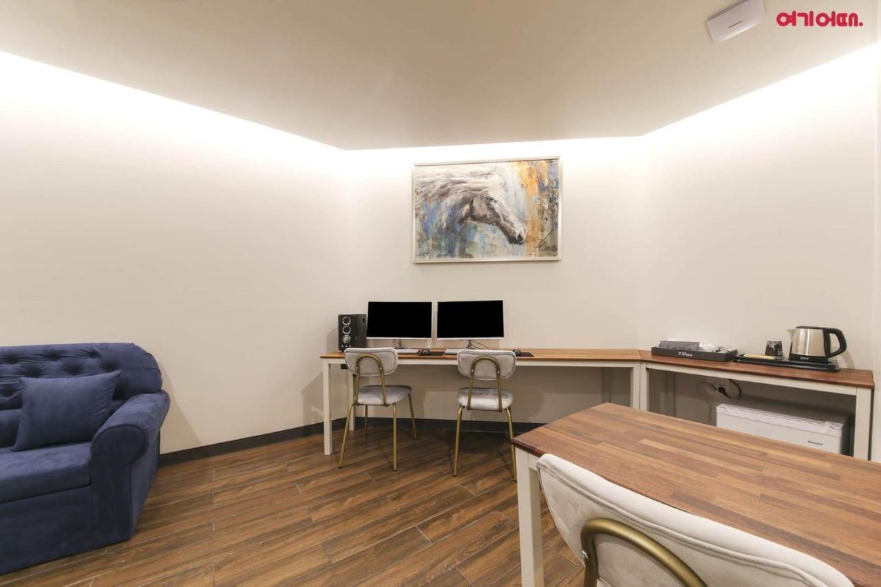Hotel Yeogijoa Gwangju Metropolitan City ภายนอก รูปภาพ